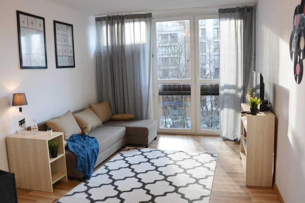 Ohmyhome - Park Mirowski Apartment Warszawa Eksteriør bilde